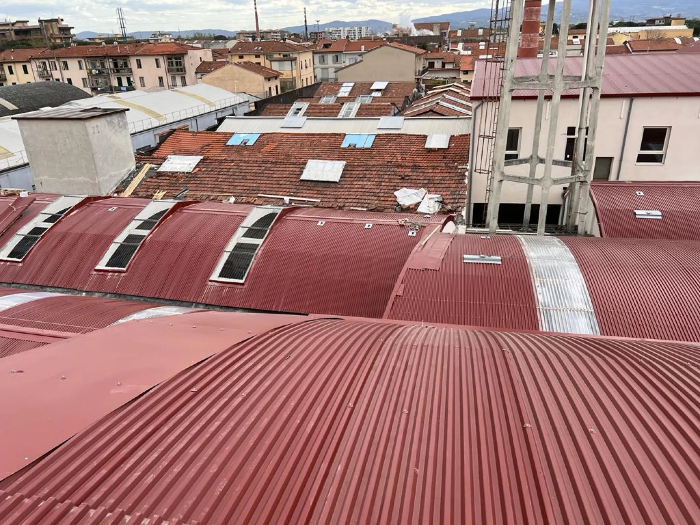 Smaltimento amianto e nuova copertura villaggio industriale Prato