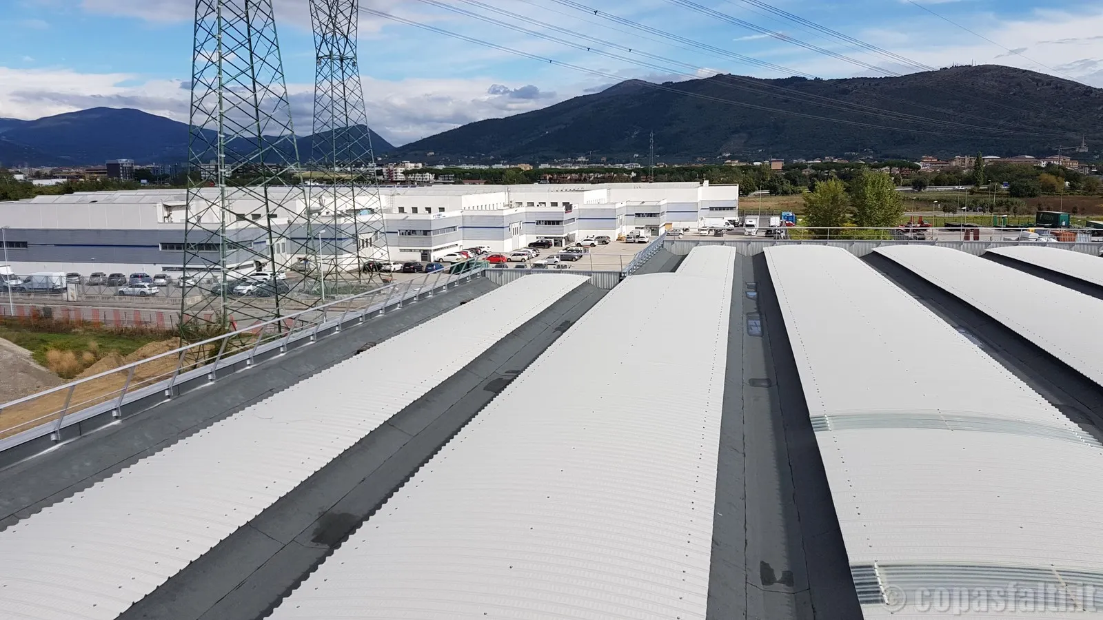 Copertura con impianto fotovoltaico